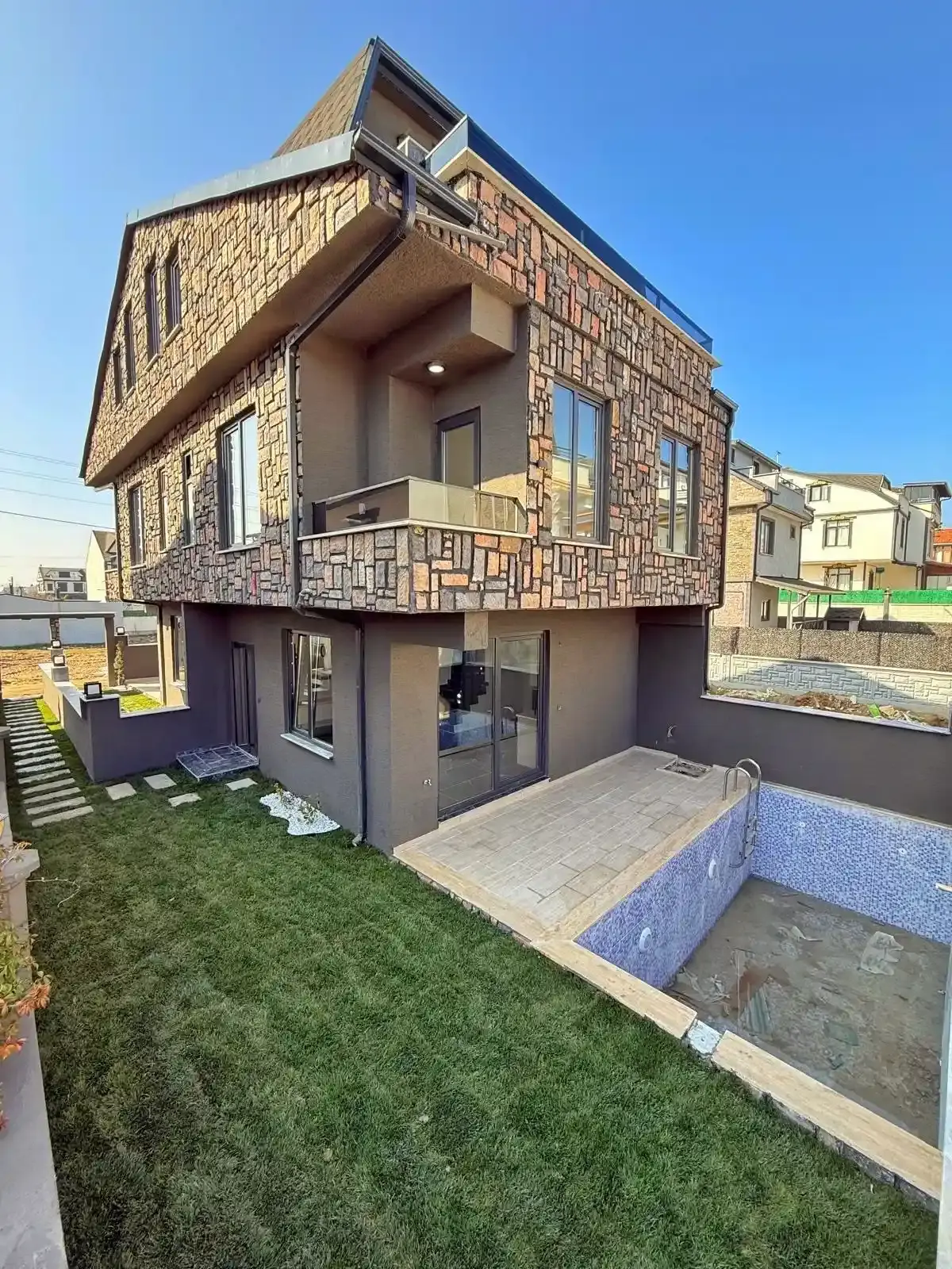 Kocaali Satılık 3+1 Villa