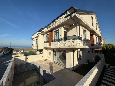 Kocaali Yayla Merkez Plaj'da Satılık Deniz Manzaralı İskanlı 3+1 Villa